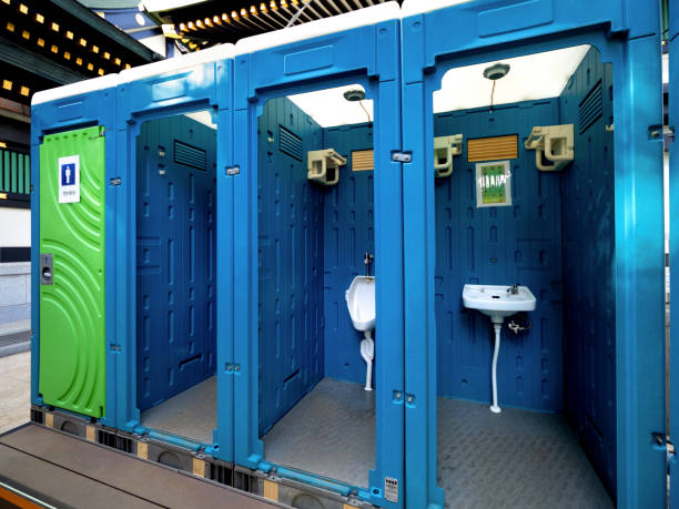 Best Portable toilet rental cost  in Lowellville, OH