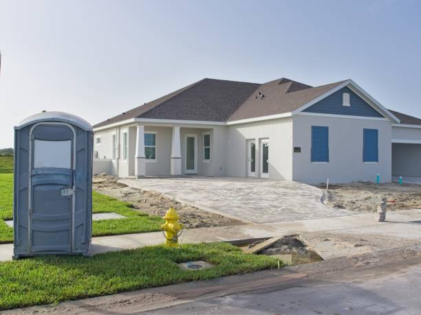 Best Luxury portable toilet rental  in Lowellville, OH