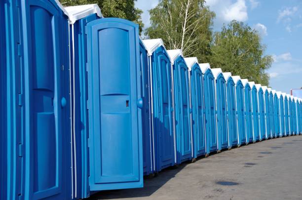 Best Portable bathroom rental  in Lowellville, OH